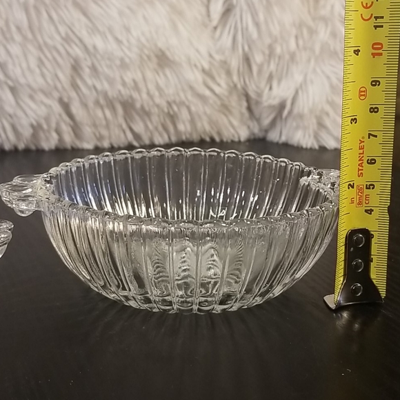 Anchor Hocking Clear Glass Ribbed Bowls - Picture 5 of 12